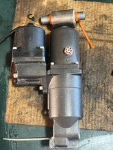 Load image into Gallery viewer, DF 70 60 90 100 115 140 HP Suzuki 38100-90J01 PTT trim pump four stroke TESTED 2002