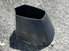 Lade das Bild in den Galerie-Viewer, 250 300 225 hp Yamaha bottom cowling APRON 60V-42741-00-8D Two Stroke HPDI 3.3 Liter 2003-2009 some compatibility hp