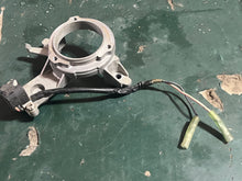 Load image into Gallery viewer, f 9.9 hp Yamaha BASE ASSEMBLY 6G8-85561-00-94 four stroke PULSER 6G8-85580-02-00 1992-2005 T9.9ELRT