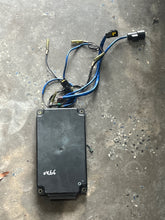 Load image into Gallery viewer, 150 200 hp Yamaha OX66 CDI UNIT 67M-85540-00-00 67m-00 F8T90272 two stroke 1999