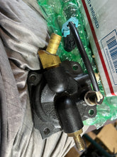 Cargar imagen en el visor de la galería, sold ebay sep2025——-115 75 90 HP Mercury OPTIMAX AIR COMPRESSOR HEAD with fittings 854334T02 885342001 and heat sensor Two Stroke DFI