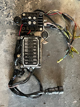 Cargar imagen en el visor de la galería, 115 hp Yamaha CDI UNIT 6E5-85540-12-00 HARNESS RECTIFIER BRACKET two stroke 1984-1993