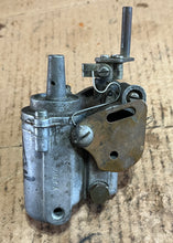 Lade das Bild in den Galerie-Viewer, 4 hp Mercury carburetor 013293, KB7A outboard vintage TWO STROKE tillotson