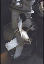 Lade das Bild in den Galerie-Viewer, 4 5.5 HP British Seagull clutch drive sailboat motor TWO STROKE 1969-79 Silver Century plus 102 cc 20 inch