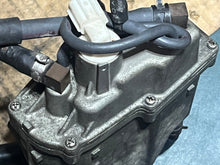Load image into Gallery viewer, f 115 hp Yamaha 68V-14180-01-00 vst FUEL FLOAT CHAMBER ASSY with pump 2000-2011 Four Stroke