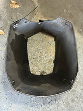Lade das Bild in den Galerie-Viewer, 250 300 225 hp Yamaha bottom cowling APRON 60V-42741-00-8D Two Stroke HPDI 3.3 Liter 2003-2009 some compatibility hp