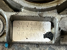 Cargar imagen en el visor de la galería, 175 150 135 115 hp Ficht Evinrude THROTTLE BODY STBD 5004326 two stroke 1999-2006