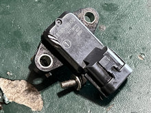 Cargar imagen en el visor de la galería, DF 115 hp Suzuki map PRESSURE SENSOR 18590-68H00 four stroke 2013-2020 some 140 150 175 200 hp