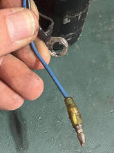 Cargar imagen en el visor de la galería, 115 hp Yamaha Choke Solenoid 6E5-86110-03-00 two stroke oem 1984-2011 130 140 hp