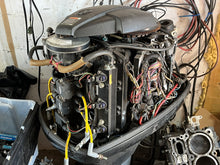 Charger l'image dans la galerie, Moteur hors-bord 135 CV Mercury Optimax 2 temps 20 pouces 1999