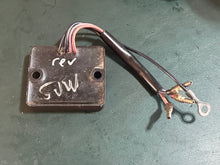 Cargar imagen en el visor de la galería, Mercury Rev Limiter Module 821889A40 two stroke 144-1889-51