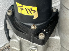 Lade das Bild in den Galerie-Viewer, PARTS f 115 hp Yamaha POWER TRIM & TILT 6EK-43800-02-00 four stroke - some 90 130 hp compatibility