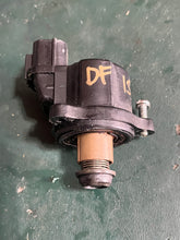 Load image into Gallery viewer, DF 150 175 200 250 hp Suzuki IAC VALVE 18137-93J00 intake sensor FOUR STROKE