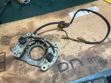 Load image into Gallery viewer, F 100 90 80 75 hp Yamaha Pulser Coil 67F-85580-00-00 four stroke 1999-2004 old-style connector