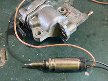 Cargar imagen en el visor de la galería, 150 200 hp Suzuki 13400-87D12 STARTER VALVE ASSY, fuel primer, two stroke 1987-1997 NLA some compatibility 90 100 175 225 hp