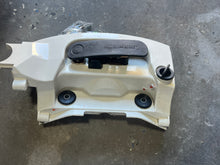 Cargar imagen en el visor de la galería, DF 200 150 hp Suzuki  SIDE COVER SET WHITE 61811-96L01-Y5S 61820-96L01-Y5S 2015-2023 with PANEL FRONT 61831-96J10-Y5S