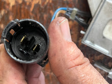 Load image into Gallery viewer, 150 - 250 hp Yamaha ELECTRICAL RESISTOR 65L-85370-00-00 PLATE 65L-81915-00-00 Two Stroke OX66 1997-2005
