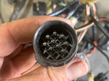 Load image into Gallery viewer, f 225 200 hp Yamaha engine WIRE HARNESS 69J-82590-40-00 69J-40 four stroke 2004