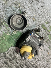 Lade das Bild in den Galerie-Viewer, sold local dec2025—DF 2.5 hp Suzuki CARBURETOR 13200-97J50 four stroke 2024 2012-up