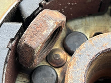 Cargar imagen en el visor de la galería, DT 150 hp Suzuki FLYWHEEL MAGNETO 32102-92E11 NUT | 09140-18007 two stroke 1998-2003 some 200 hp compatibility