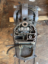 Lade das Bild in den Galerie-Viewer, f 25 hp Yamaha MANUAL TILT MIDSECTION four stroke 15” SHORT SWIVEL 65W-43311-00-4D RECEIVER 66T-43350-01-00 UPPER CASING EXHAUST 65W-41137-02-94 65W-45111-00-4D CLAMP BRACKETS 65W-43111-01-4D four stroke 1998-2004