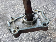 Cargar imagen en el visor de la galería, DT 115 140 hp Suzuki 20” PUSH-aww PULL SHIFT MECHANISM rod 23110-94502 guide 25141-94510 collar 25205-94501 clutch cam 25311-94510 two stroke 1985-2001
