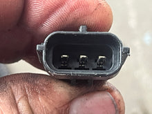 Cargar imagen en el visor de la galería, 350 hp Mercury Verado MOUNT CRADLE TRIM SENSOR 8M0010626 four stroke 200-400 hp