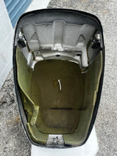 Lade das Bild in den Galerie-Viewer, 200 hp Mercury EFI TOP COWL 887913T1 cowling Engine Cover Two Stroke 225 250 compatible LOCAL PICK UP PREFERRED