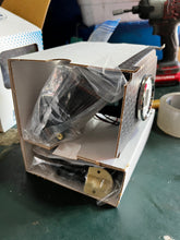 Lade das Bild in den Galerie-Viewer, Faria Beede F13852 DUAL TEMP DEPTH SOUNDER chesapeake ss white Digital Intstrument