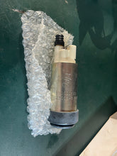 Load image into Gallery viewer, 75 90 115 200 -300 hp Mercury 888733T02 BOOST PUMP two stroke DFI optimax OEM