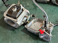 Lade das Bild in den Galerie-Viewer, sold ebay dec2024——90 hp Yamaha CARBURETOR SET 2004-2009 Two Stroke 6H1-14301-30-00 6H1-14302-30-00 6H1-14303-30-00