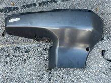 Cargar imagen en el visor de la galería, 200 225 250 hp Johnson ENGINE SIDE COVERS stbd 0439773 439762 port 0344806 two stroke 1999-2001