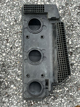 Load image into Gallery viewer, 90 75 hp Yamaha 6H1-14440-02-00 INTAKE SILENCER oem Two Stroke 1986-2005