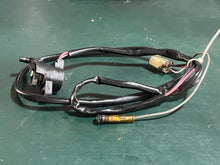 Load image into Gallery viewer, f 50 60 70 hp Yamaha 63D-83672-11-00 TRIM SENDER bracket FOUR STROKE 2009-2021