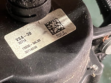 Cargar imagen en el visor de la galería, DF 30 hp Suzuki VST SEPARATOR 15600-94L00 FUEL COOLER 15770-94L00 four stroke 2015-2024