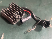 Load image into Gallery viewer, F 100 80 hp Yamaha Regulator Rectifier 67F-81960-10-00 67f-81960-00-00 four stroke 2002 outboard electrical