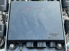 Cargar imagen en el visor de la galería, 150 175 200 hp Yamaha CDI CONTROL UNIT cu7682 64E-85540-01-00 two stroke CARBURETED 1997-2000