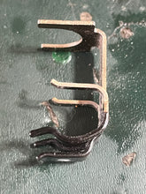 Cargar imagen en el visor de la galería, f 250 hp Yamaha 3 count FUEL INJECTOR CLIPS 6P2-13577-00-00 four stroke 2005-2018 some 200 225 hp compatibility