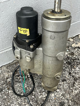 Lade das Bild in den Galerie-Viewer, PARTS f 115 hp Yamaha POWER TRIM & TILT 6EK-43800-02-00 four stroke - some 90 130 hp compatibility