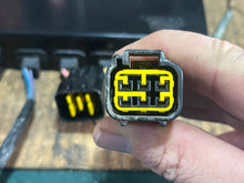 Load image into Gallery viewer, 200 hp Yamaha CDI UNIT CU2681 61H-85540-00-00 Two Stroke 1990-1993 150 175