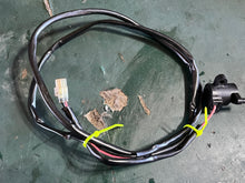 Load image into Gallery viewer, f 90 75 hp Yamaha TRIM SENDER 67H-83672-00-00 four stroke 2004-2008 some compatibility 115 130 150 175 200 225 250 300 hp