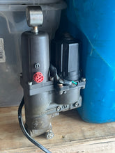 Load image into Gallery viewer, DF 40 hp SUZUKI 48000-87J30 PTT power trim assy 2009 (2005-2010) Four Stroke 50 hp compatible