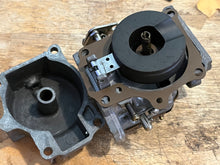 Cargar imagen en el visor de la galería, 60 hp Johnson Evinrude CARBURETOR ASSY 0437089 0437087 0439453 Two Stroke 1995 94-97 J60TLEOC, molding numbers 340167 338069 330503 - compatible 50 hp