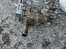 Cargar imagen en el visor de la galería, DT 25 hp Suzuki CYLINDER ASSY crankcase 11301-95D12-0ED two stroke 1988-2000 compat 30 hp ‘88-97 with 15” EXHAUST TUBE 14211-95D30