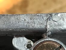 Load image into Gallery viewer, 115 hp Yamaha CARBURETOR UPPER 6E5-14301-03-00 6e503 two stroke 1984 - one broken screw in 1 of 4 carb bowl screws