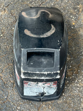 Lade das Bild in den Galerie-Viewer, 8 9.9 HP Mercury 9420A10 TOP COWL engine cover TWO STROKE also some 6 10 & 15 hp compatibility 9205A13