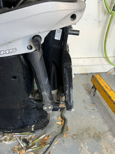 Lade das Bild in den Galerie-Viewer, Twin 350 Mercury 25 inch verado lower LH, RH, trim, pcm, powerhead