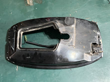 Lade das Bild in den Galerie-Viewer, 8 HP Mercury 9204A1 BOTTOM COWL two stroke 826677A3 STOP SWITCH 9.9 15 HP