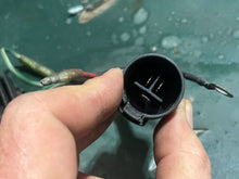 Cargar imagen en el visor de la galería, f 80 100 hp Yamaha VOLTAGE REGULATOR RECTIFIER 67F-81960-12-00 four stroke 2002-2003