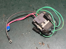 Load image into Gallery viewer, 250 225 200 300  hp Yamaha VOLTAGE REGULATOR RECTIFIER 60V-81960-00-00 60V-01 60V-02 60V-03 60V-04 60V-05 two stroke 2003-2009